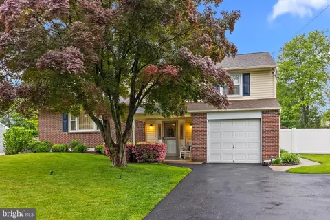 57 Deerpath Rd, Churchville, PA 18966
