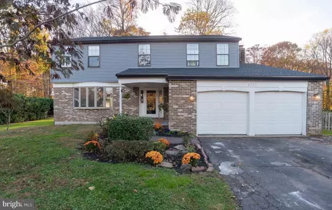 1151 Newport Mews Dr, Bensalem, PA 19020