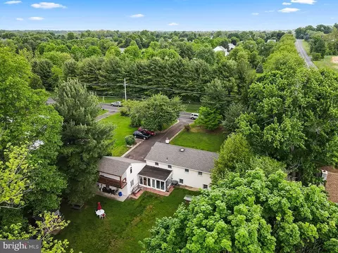 878 Almshouse Rd, Warminster, PA 18974