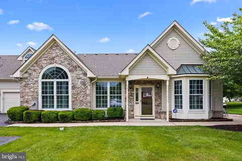 544 Bellflower Rd, Langhorne, PA 19047