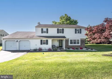 20 Birchwood Cir, Chalfont, PA 18914