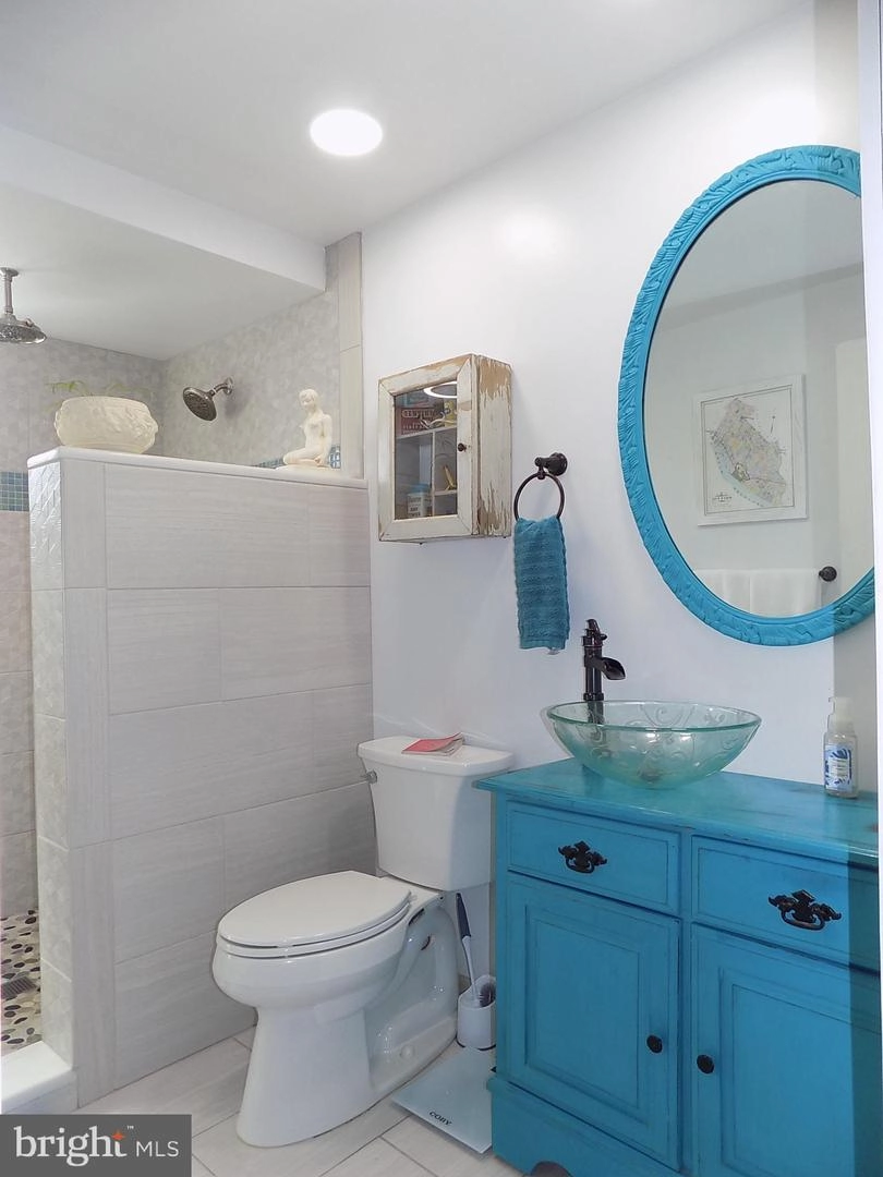 Bath - 803 Third Ave, Croydon, PA 19021 photo 1 of 5