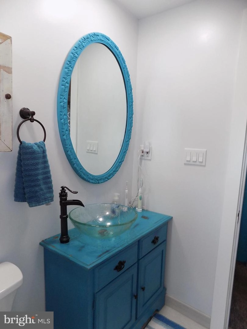 Bath - 803 Third Ave, Croydon, PA 19021 photo 3 of 5