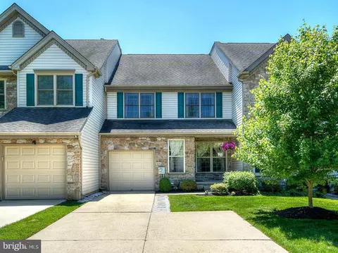 5049 Rosewood Dr, Doylestown, PA 18902