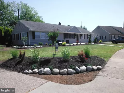 2871 Berwyn Rd, Bensalem, PA 19020