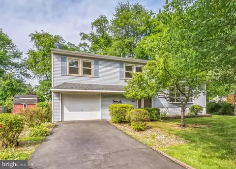 736 Adams Ave, Langhorne, PA 19047