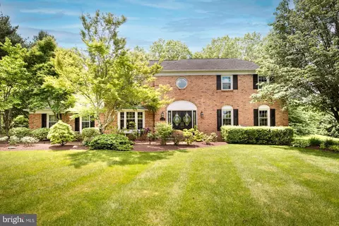 1050 Grenoble Rd, Ivyland, PA 18974