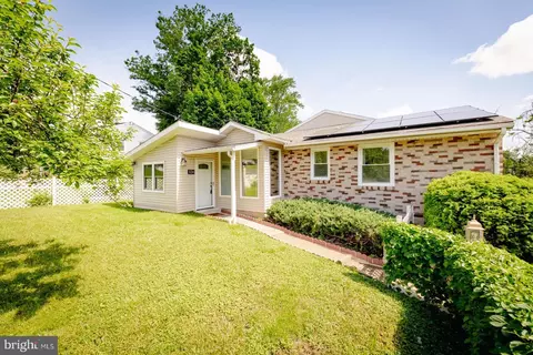 224 E Bristol Rd, Feasterville Trevose, PA 19053