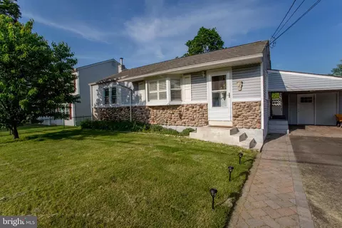 415 Grant Ave, Croydon, PA 19021