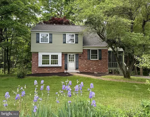 1032 Park Ave, Wycombe, PA 18980