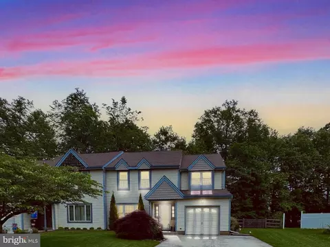 1339 Apple Blossom Dr, Yardley, PA 19067