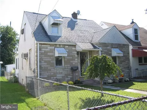 690 Mansion St, Bristol, PA 19007