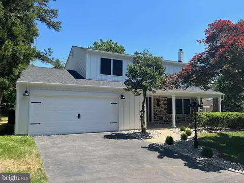 245 Elbow Ln, Yardley, PA 19067