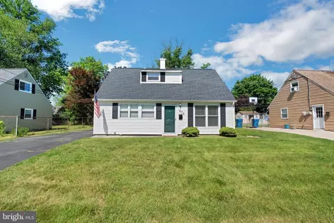 579 Doloro Dr, Morrisville, PA 19067