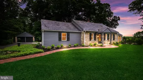 2899 Burnt House Hill Rd, Doylestown, PA 18902