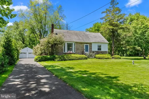 868 Durham Rd, Langhorne, PA 19047