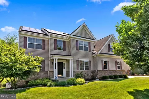 1305 Cheltenham Dr, Bensalem, PA 19020