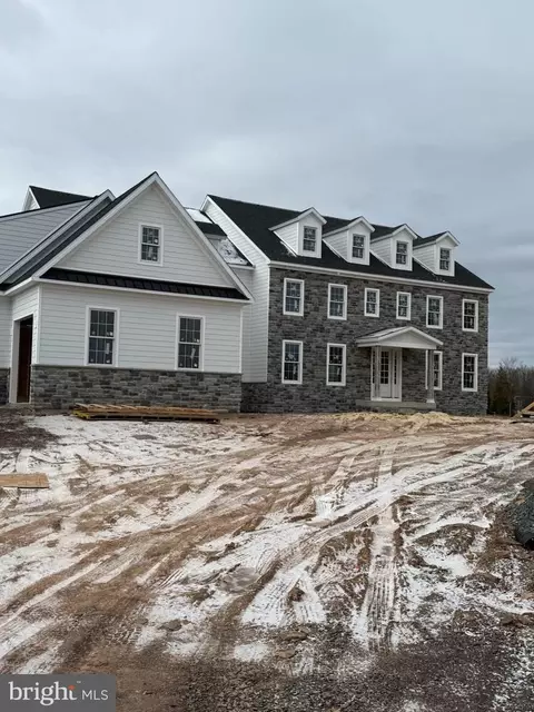 318 Old Limekiln Rd, Doylestown, PA 18901