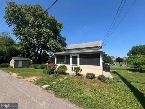 350 Hillside Ave, Morrisville, PA 19067