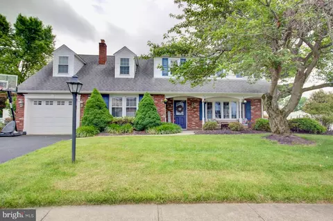 23 Colby Ln, Langhorne, PA 19047