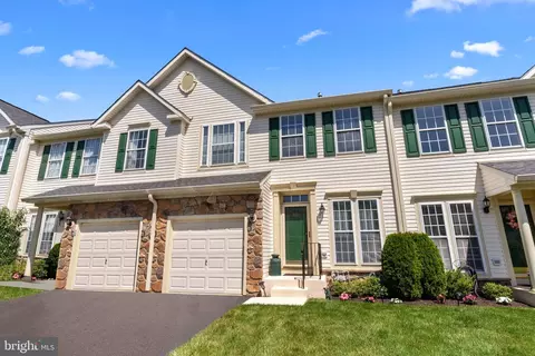 738 Wisteria Dr, Warrington, PA 18976