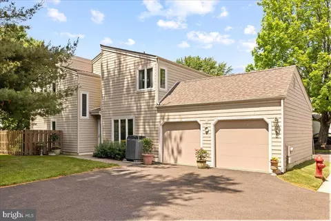 130 Westbury Ct, Doylestown, PA 18901