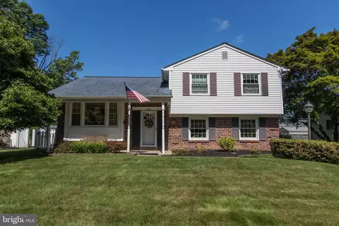 924 Cornell Dr, Warminster, PA 18974