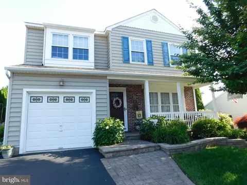1332 Butterfield Ln, Bensalem, PA 19020