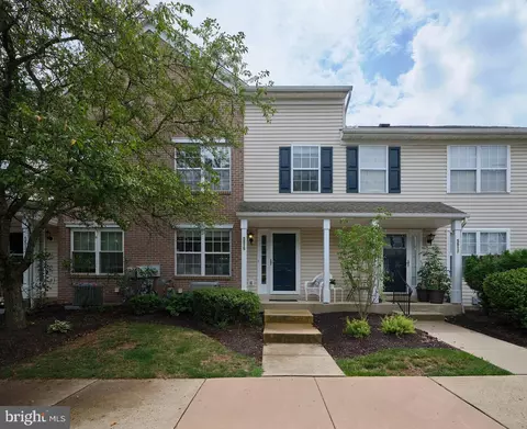5515 Rinker Cir #350, Doylestown, PA 18902