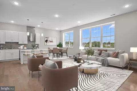 418 Jefferson Ave #8, Bristol, PA 19007