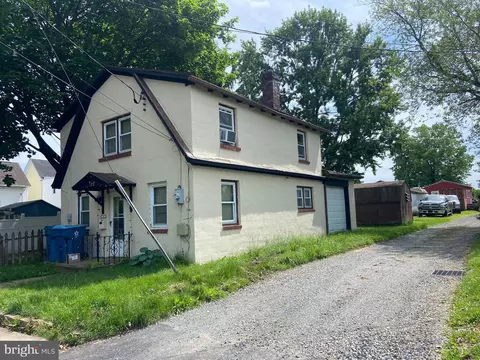132 N Washington St, Telford, PA 18969