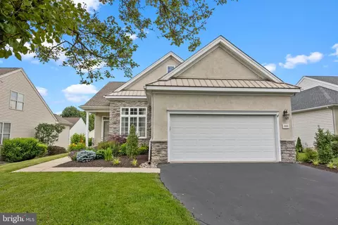 1032 Conway Ct, Warwick, PA 18974