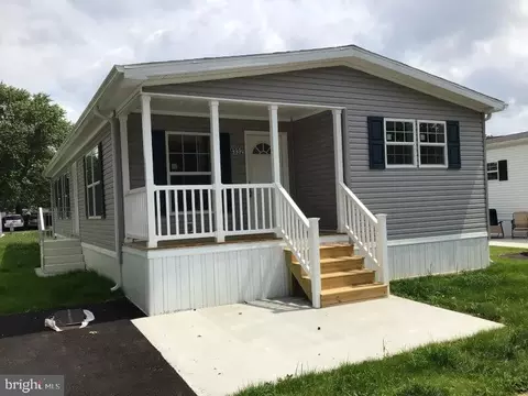 4332 Dover Dr, Morrisville, PA 19067