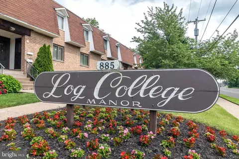 885 N York Rd #29A, Warminster, PA 18974