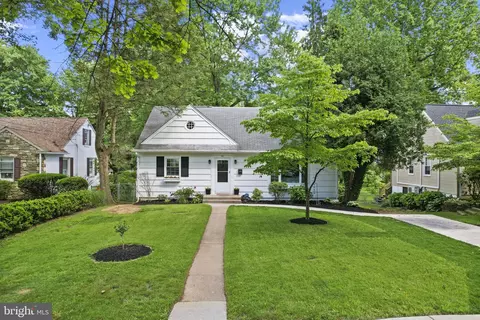 41 Walnut Ln, Yardley, PA 19067