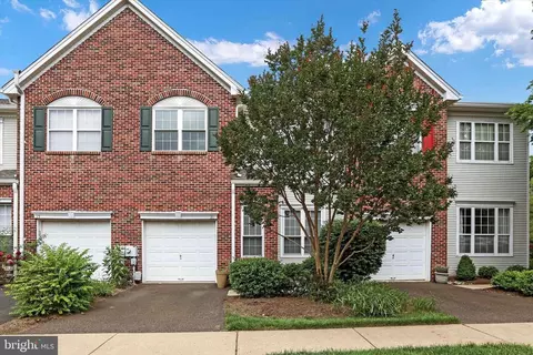 21 Tankard Ln, Washington Crossing, PA 18977