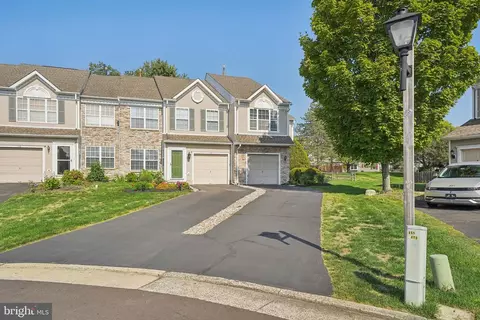 112 Broadleaf Pl, Newtown, PA 18940