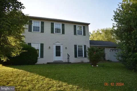 113 Noble Dr, Perkasie, PA 18944