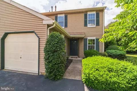 653 Tomlinson Ln #653, Yardley, PA 19067