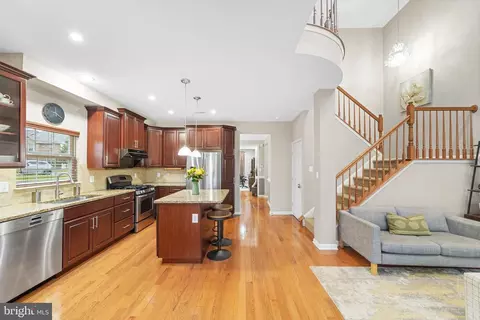 7 Shannon Way, Feasterville Trevose, PA 19053
