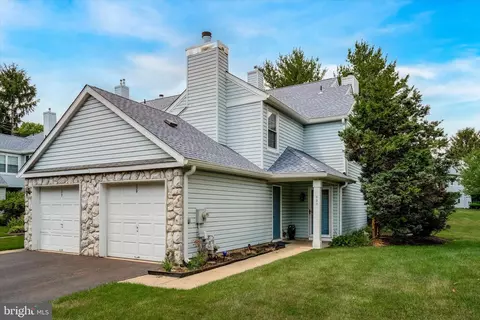 329 Hale Dr, Holland, PA 18966