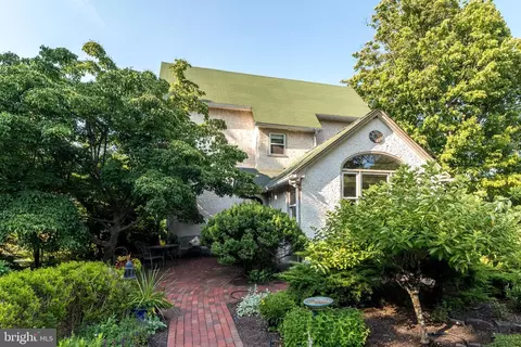760 Forest Grove Rd, Furlong, PA 18925