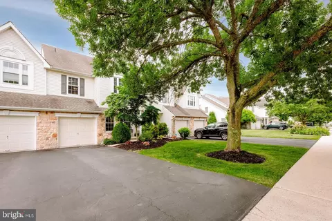 179 Stetson Dr, Chalfont, PA 18914