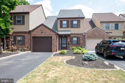 197 Eaton Ct, Langhorne, PA 19047