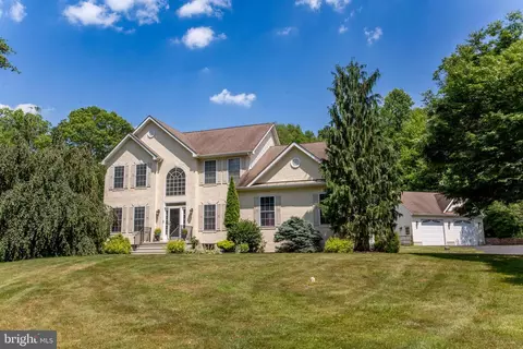 195 S Shady Retreat Rd, Doylestown, PA 18901