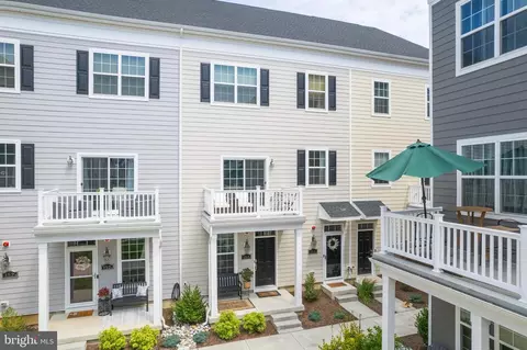 154 Gaslight Aly #A, Bensalem, PA 19020