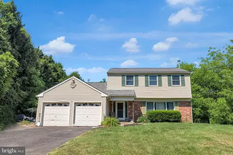 3271 Burnt House Hill Rd, Doylestown, PA 18902