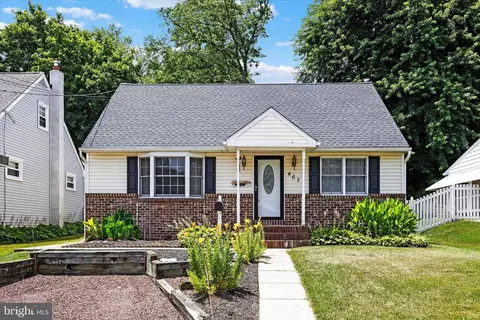 467 Hillside Ave, Morrisville, PA 19067