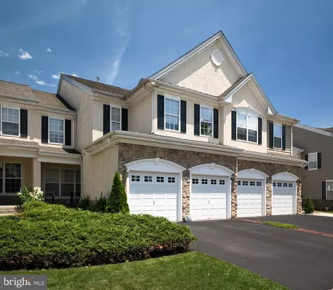 21 Brecknock Ct, Newtown, PA 18940