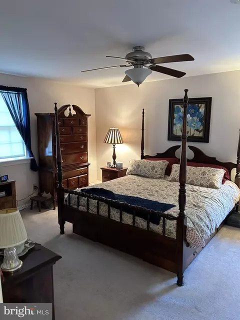 891 Williams Pl, Warminster, PA 18974 photo 4